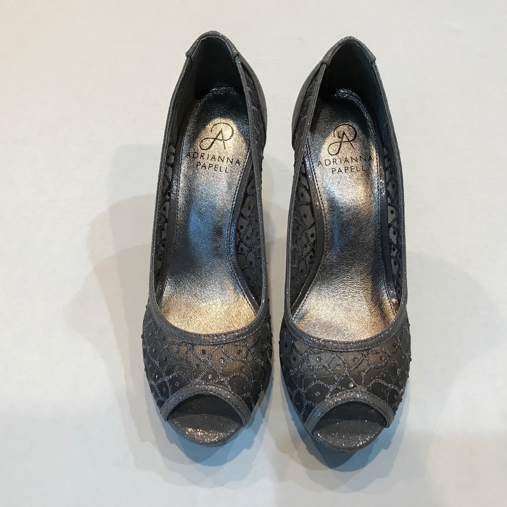 Adrianna Papell classic pumps